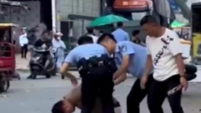 广西玉林发生重大刑案，男女2人1死1伤，嫌疑人当场被控制
