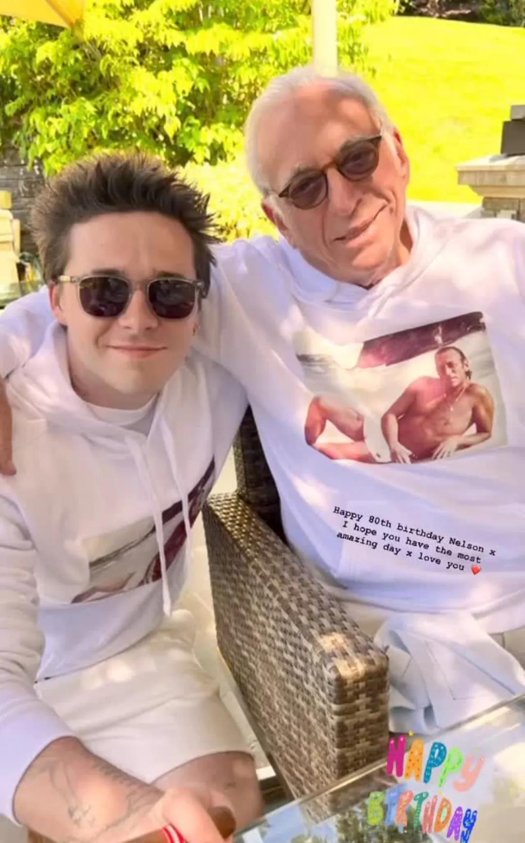 布鲁克林|小贝夫妇被豪门儿媳吐槽？儿子改姓“入赘”女方家，讨好巨富岳父太露骨