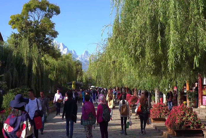 丽江古城|云南著名丽江古城,商家生意惨淡,游客消费行为减少