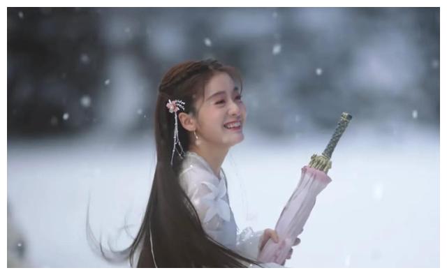 仅播1天，《墨白》飙升至榜单第一，张雪迎造型“惊艳众人”