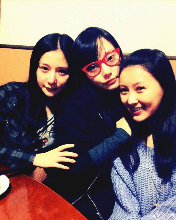 甘薇|甘薇:破产富豪前妻穿古驰坐豪车的“艰难”生活