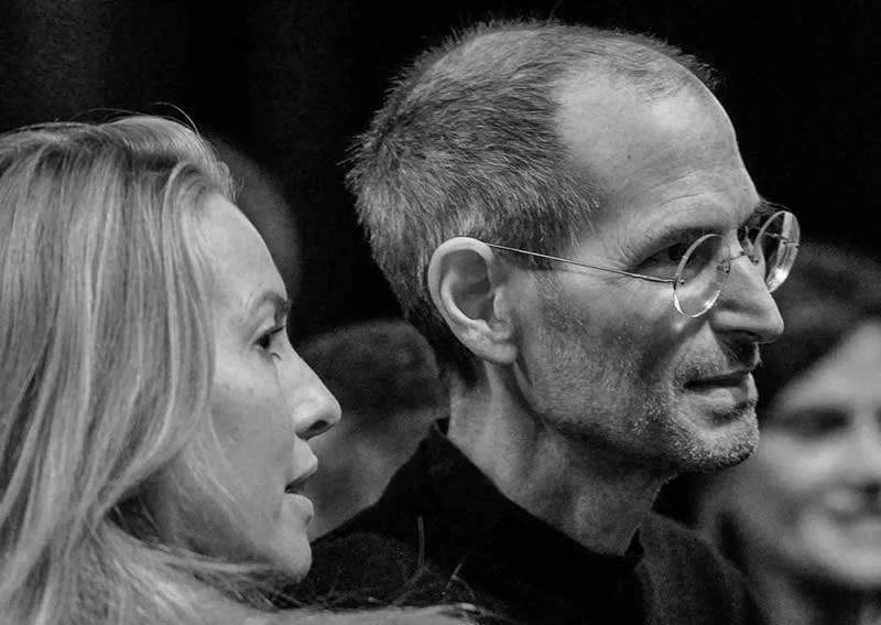 |乔布斯59岁遗孀开心度假，手握167亿遗产，曾说要裸捐不留给后代