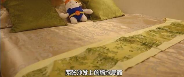 倒插门女婿不好当！祖孙3代蜗居50㎡，夫妻分开睡，无半点私生活