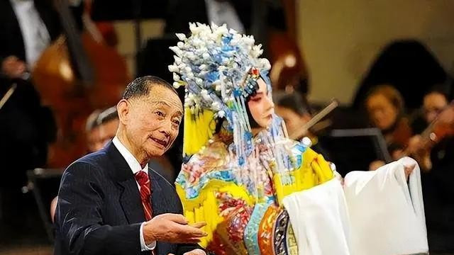 梅葆玖|梅兰芳之子梅葆玖：一生无儿无女，却至死不原谅半路出道的李玉刚