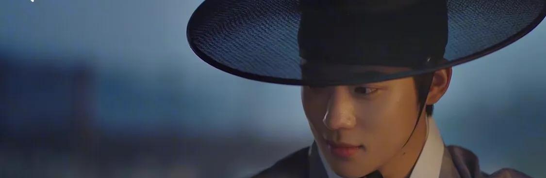 王后伞下|《王后伞下》看事业批世子和恋爱脑世子嫔的命中注定我爱你