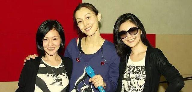 范玮琪|范玮琪父亲失足摔倒去世，闺蜜大小S悲痛发声