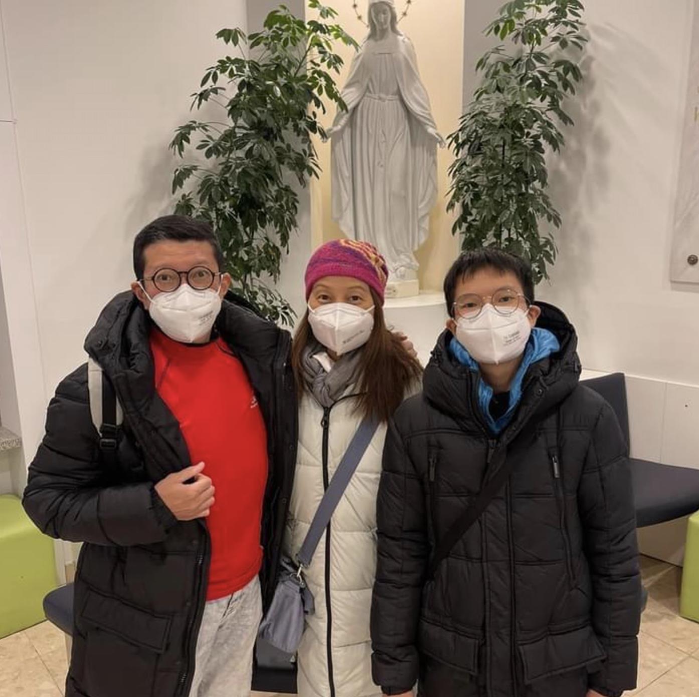 TVB|TVB绿叶携92岁父亲移居欧洲,称老父难忍严寒,已预告一年后返港