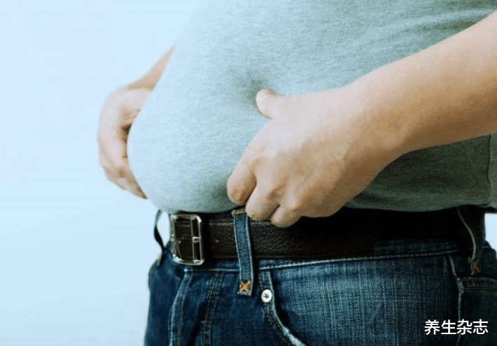 近视|口干，喝水却不解渴？内科专家：快住口，脾胃或已“千疮百孔”