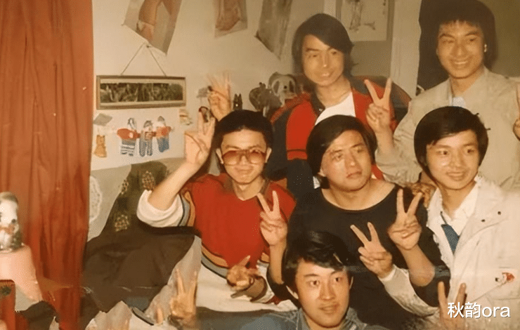 周海媚|演员刘奕君:与前妻相伴5年离婚,带着儿子再婚,45岁走红也不晚