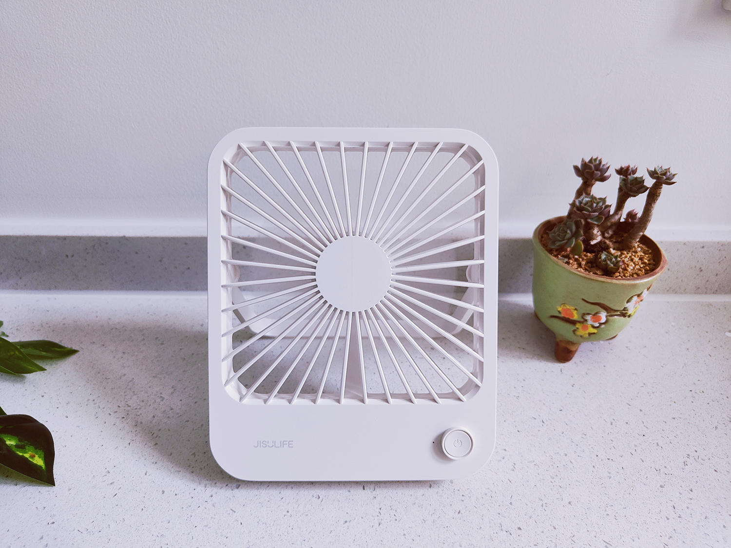 夏日炎炎,有你微风习习,几素轻薄桌面扇体验