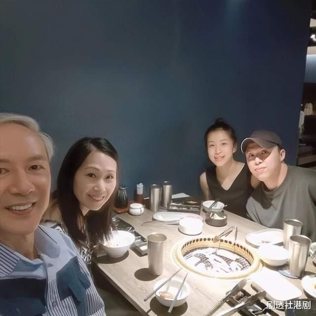 张贤胜|TVB知名夫妻档黄昏恋结婚4周年！男方经历丧妻之痛，女方患致命皮肌炎
