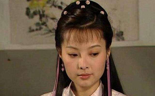 张天爱|50岁袁立身材发福模样大变，坐公交吃路边摊，与三婚老公生活甜蜜