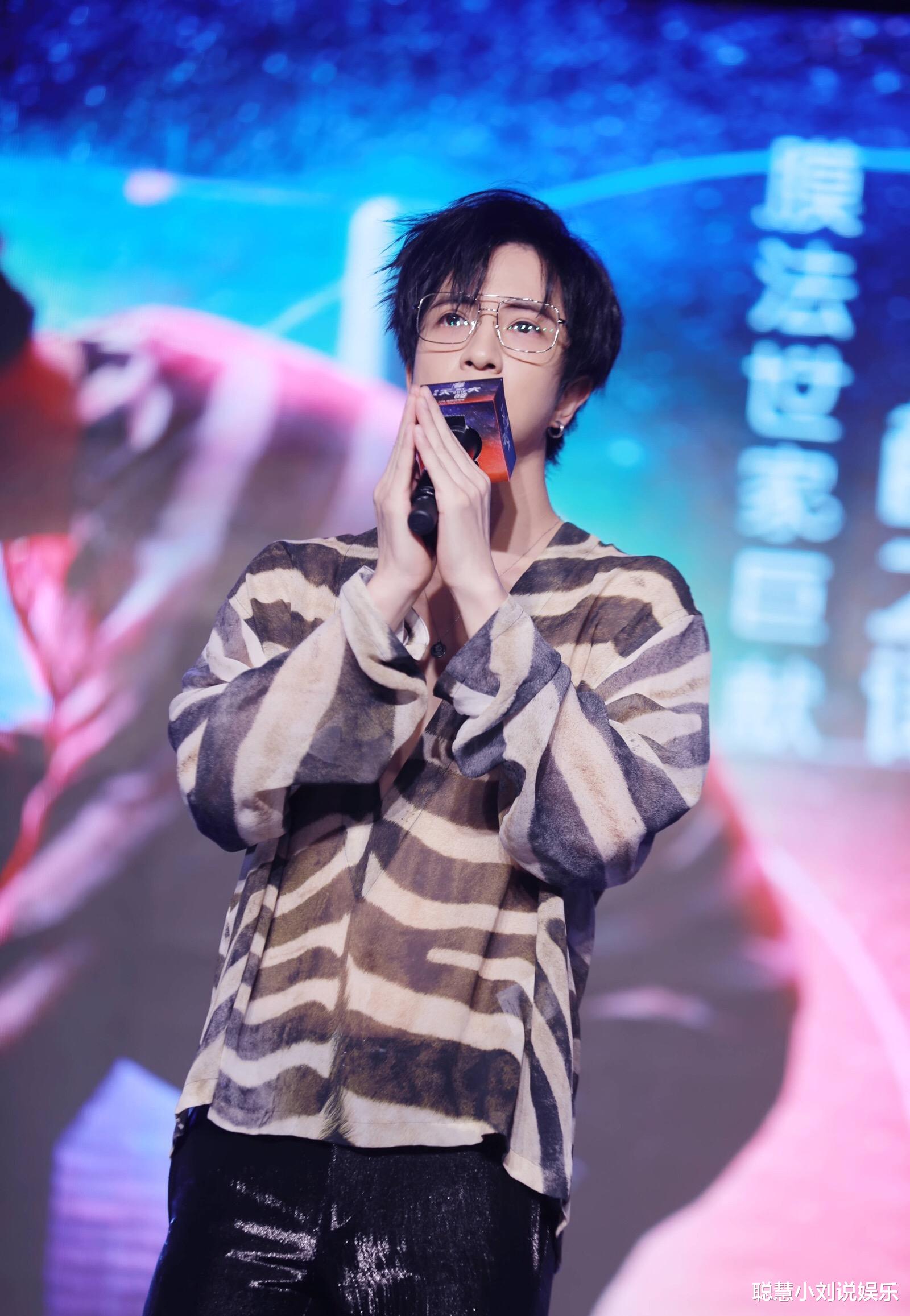 薛之谦|薛之谦从万人捧到万人骂，他到底做错了什么？