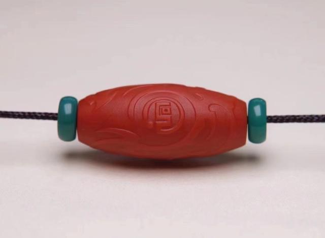 文玩|文玩世界的红与绿，是你审美空间的艳与俗，燥得慌是为何？