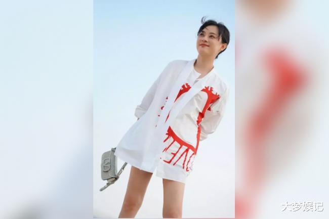 孙俪|孙俪海滩美腿照 ,10岁儿子等等“大师级”掌镜