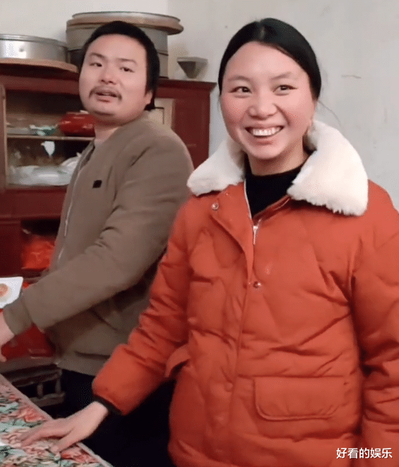 |实锤了！粉丝证明小春花已怀孕，摸其肚子猜孩子性别，这下洗白了