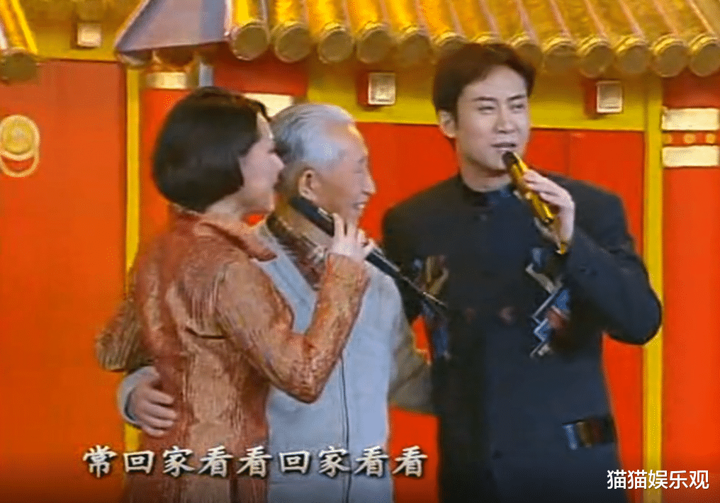 春晚|军旅歌手江涛:穷小子嫁富家女,爆红后不变心,始终把妻子当成宝