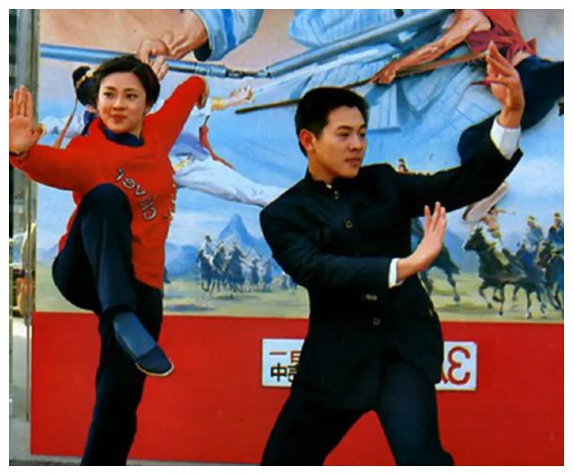 李连杰|同样是李连杰基因,利智的女儿和黄秋燕的女儿,差别怎么这么大