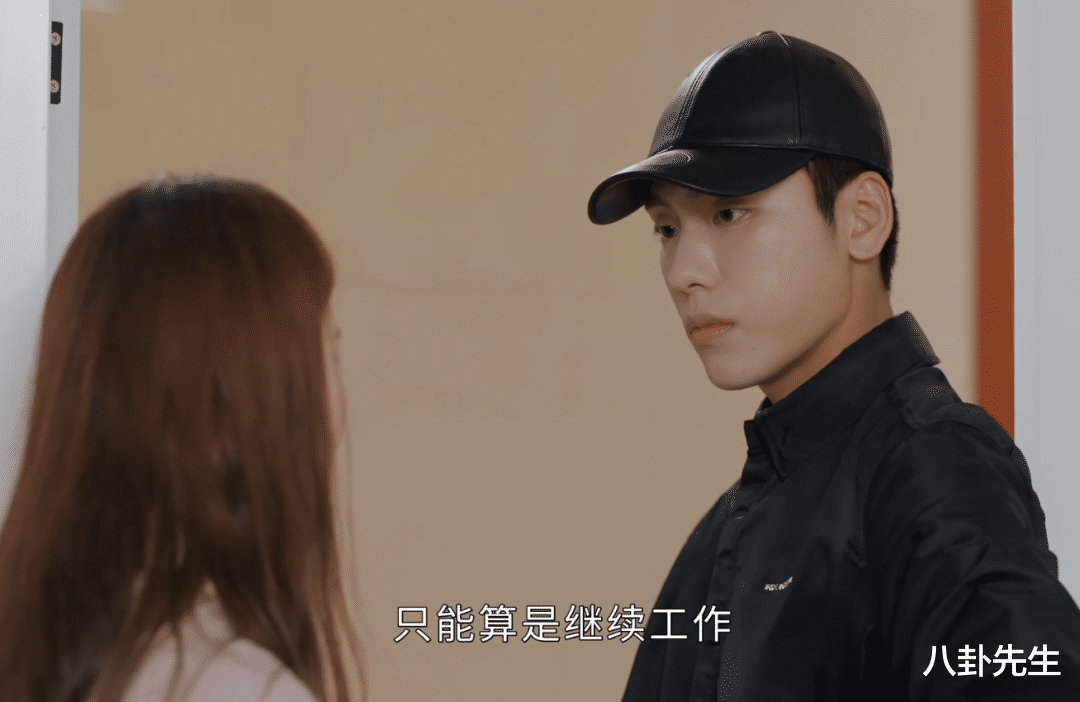 高马尾 男演员的浓妆让人出戏：有人脸比脖子白，有人画红唇演侠客