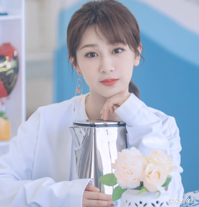 殷桃|殷桃的“野心”,让《中餐厅》陷入混乱,论店长,还得是黄晓明!