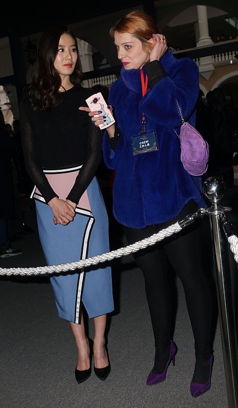 刘诗诗|刘诗诗的生图看着更美,又优雅又迷人,太适合穿包臀裙