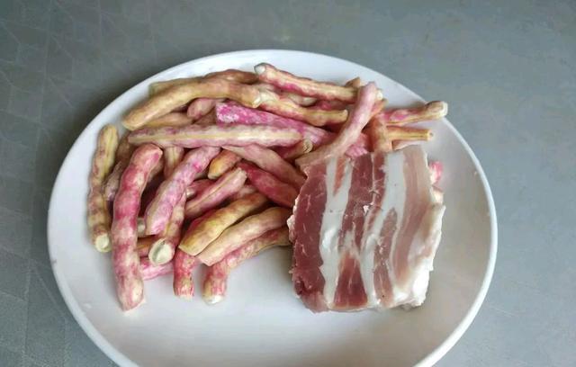 今日入伏，建议大家：少吃绿豆和生姜，多吃5样，营养消暑不上火