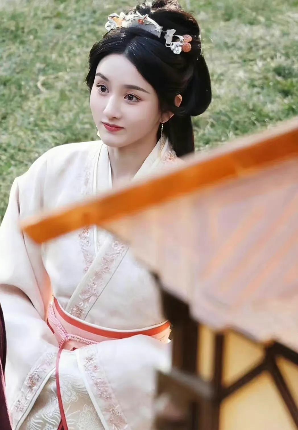 法钱|刘宇宁《折腰》造型有加分，主公味有了，与季肖冰成情敌看点足