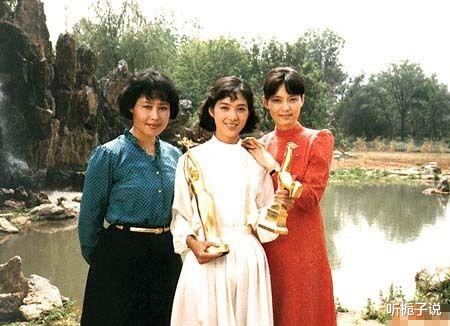 潘虹|潘虹离婚后,36年孤身一人,多次喊话在乎前夫,为何不与其复婚?