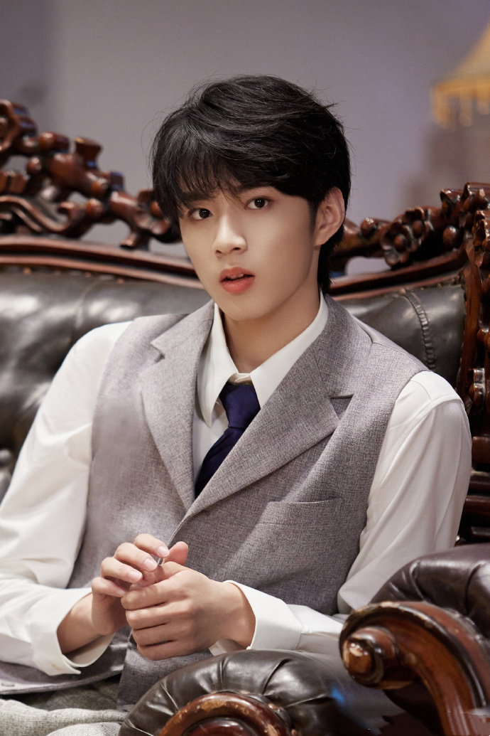 宋亚轩|后援会称刘耀文因暑期集训退出《萌探2》录制，或是给宋亚轩让路