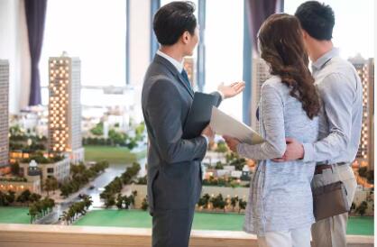 北漂夫妇八年间存了95万,取钱时发现余额为0,银行:倒欠150万