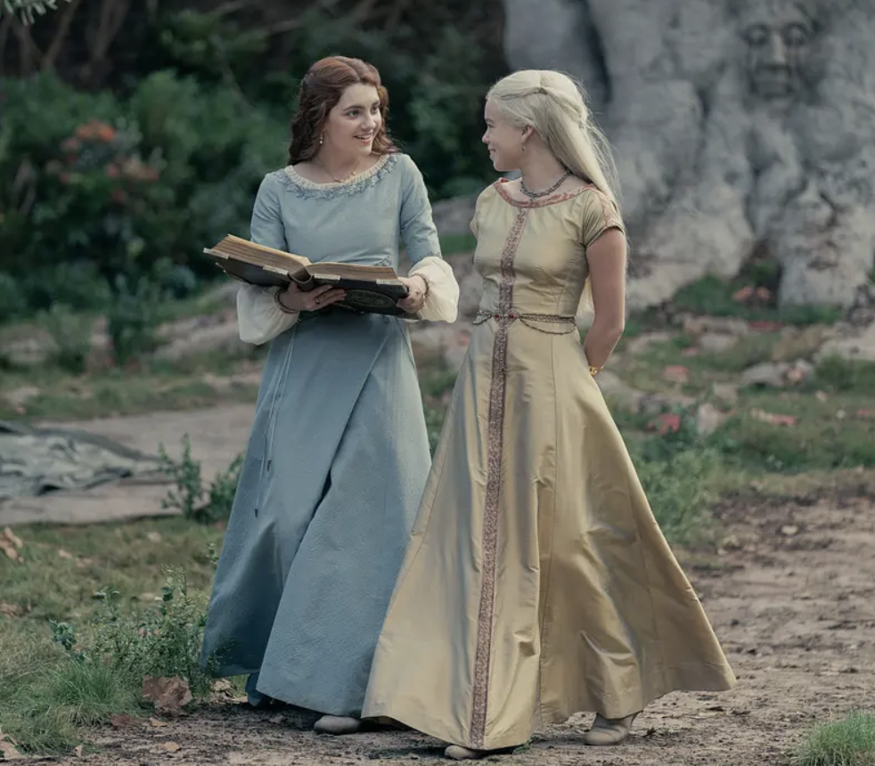 龙之家族|追完3集《龙之家族》，我这个颜控被打脸，不愧是2022年美剧王炸