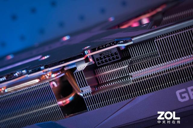 技嘉|技嘉RTX 3090 Ti魔鹰图赏 迟来的旗舰卡皇