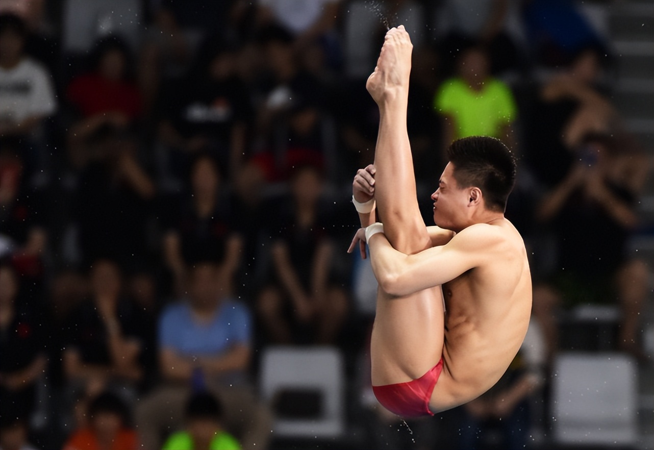 62.70分！中国跳水世界冠军罕见失误，单跳排名第16，后逆转第1