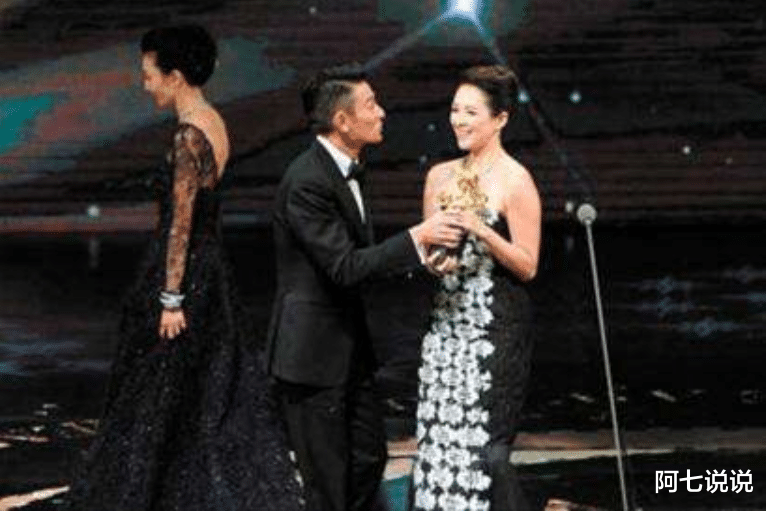 曾沛慈|张曼玉：多少片酬都不再和章子怡合作，晚年暴瘦穿地摊货依然潇洒