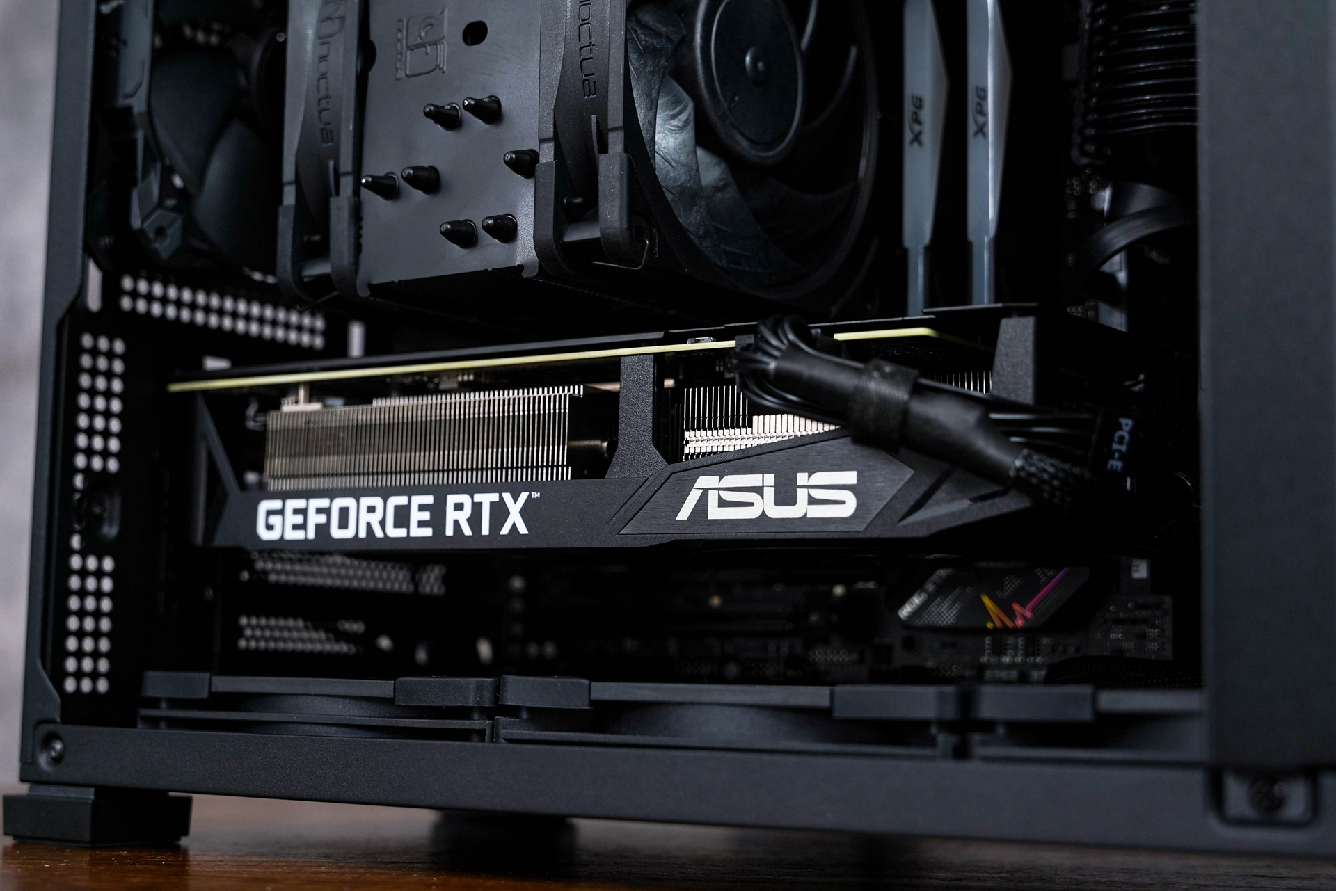 裁员|打破“行业内卷”性价比爆品,549元的JONSBO D31 Mesh装机体验