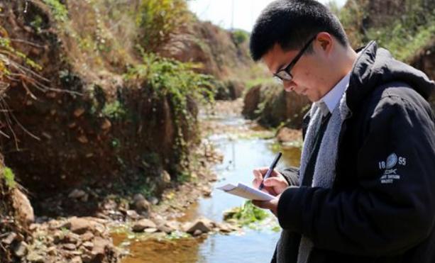 招聘|2023乡镇公务员招聘来了,年综合收入7万以上,大专生也能报名