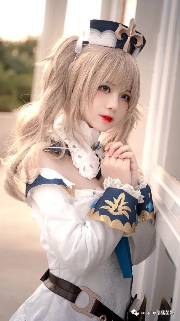 芭芭拉|cos：原神祈礼牧师芭芭拉cos正片@李若雨