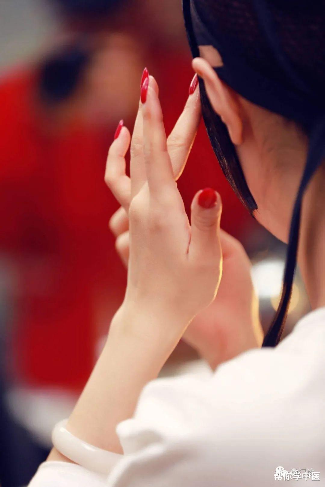 水果|月经前欲哭、想骂人、想打架……经前紧张综合征,我把此方说给你