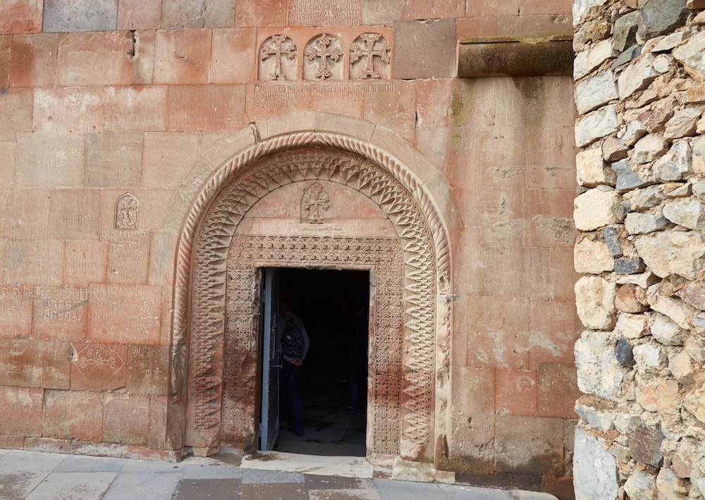 海边|圣山下的修道院，曾经的深坑监牢，却可以远眺诺亚方舟的登陆点