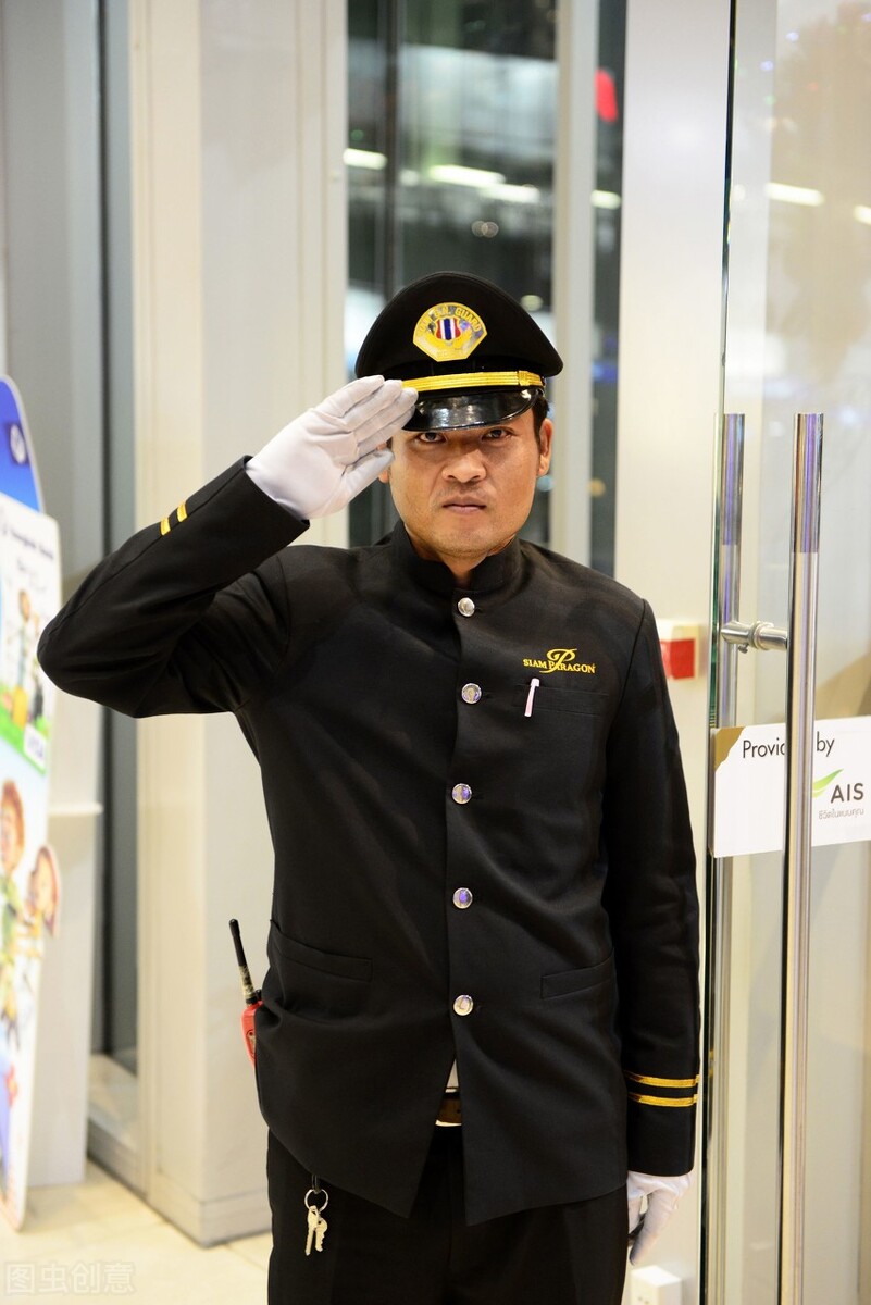 前台|如何绕开门卫,敲开马云办公室的大门?