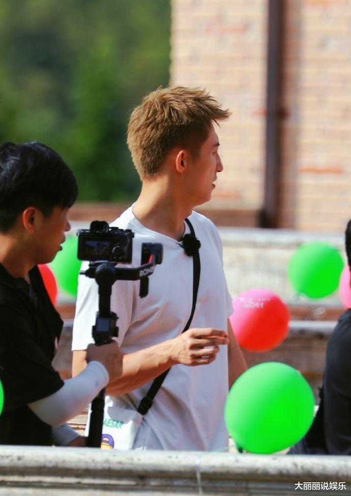 王思佳|30岁的黄景瑜突发疾病！录制《极限挑战》险晕倒，已紧急送医抢救