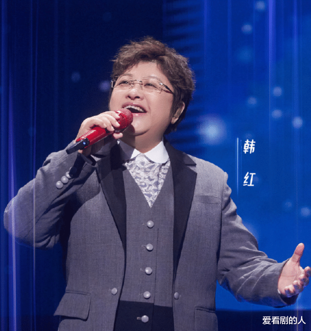 航天|追光之夜:韩红《星梦》致敬航天工作者,周深歌声温暖大气有力量