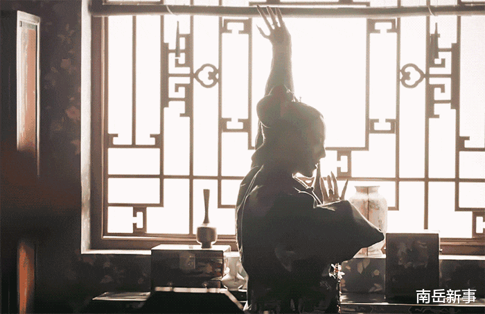 刘诗诗|同为古装女神献舞,有人翩翩起舞一眼万年,有的还是把脸遮上吧