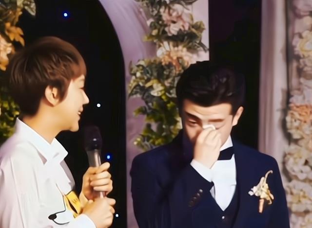 姜妍|36岁姜妍现身妹妹婚礼，素颜上台不抢妹妹风光，一席话说哭新郎