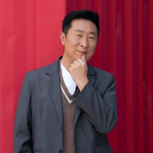 电影|4部电影2小时内相继定档国庆,王一博霸屏无望,林永健成最大赢家