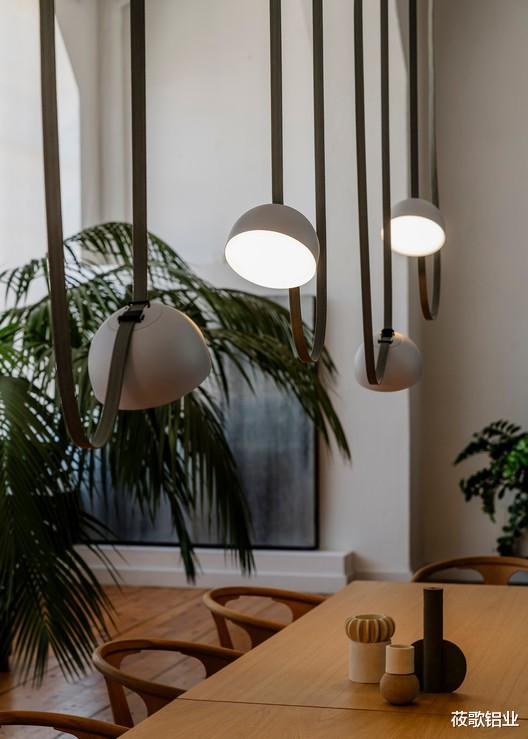 可弯曲照明系统出现!摆脱线路束缚,自定义室内氛围