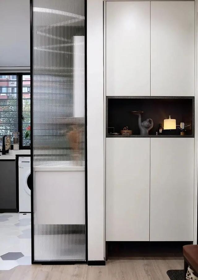 40轻奢风小户型装修,合理动线+超强收纳,打造出大平层的既视感