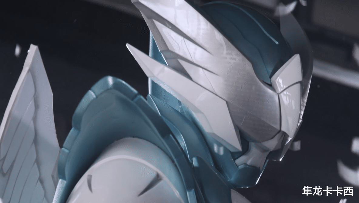 乌贼|假面骑士live强化形态初登场变身 今天的主菜是白鸟轰炸大乌贼