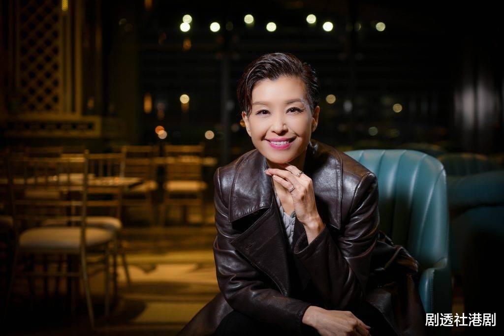 伍咏薇|53岁TVB前女星谈及已故亡夫落泪，称对方是指路人，结婚13天离世