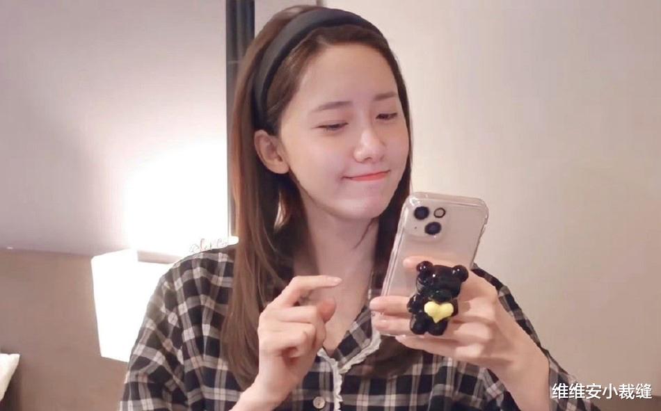 美宝莲 林允儿新剧的状态绝了,出道十几年,颜值依旧,32岁凭雪白美肌登上热搜